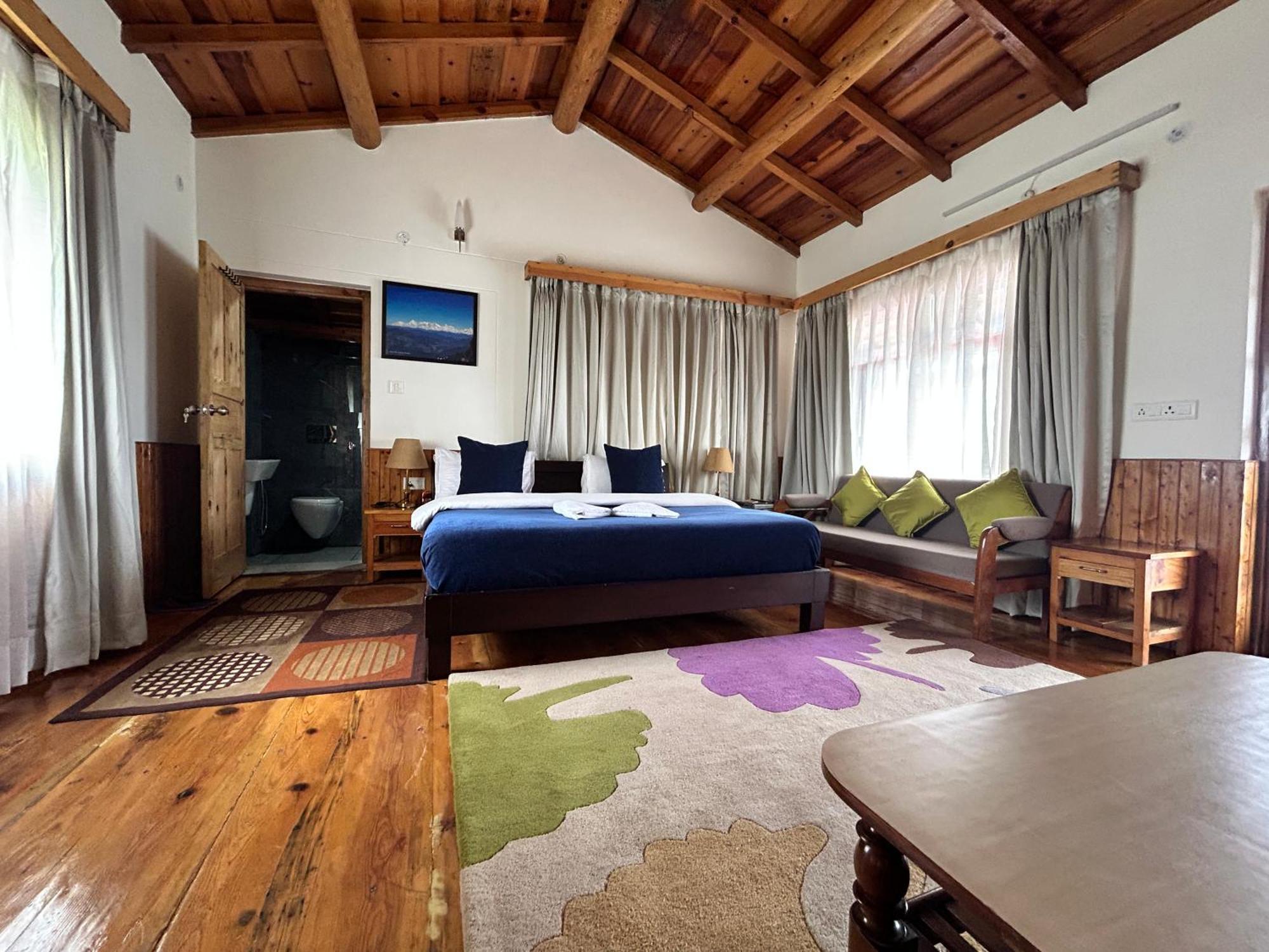 Kasar Himalaya Holiday Resort, Binsar Rd Almora Exterior foto